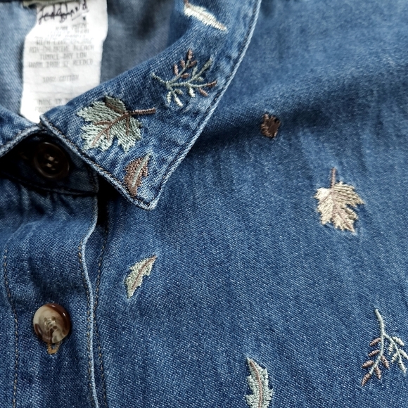 Vintage Embroidered Leaves Chambray Button Down Sz M - Picture 6 of 7
